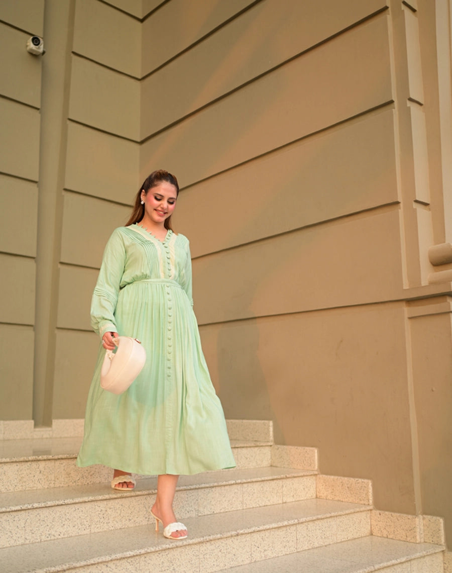 emerald green long sleeve dress